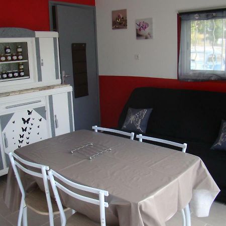 Studio/Gite Les Papillons Lablachère Zewnętrze zdjęcie